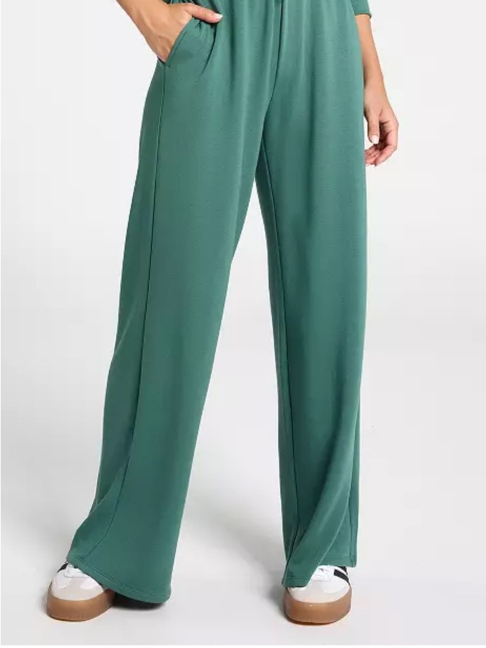 DSG So Soft Wide-Leg Drawstring Pants in Green